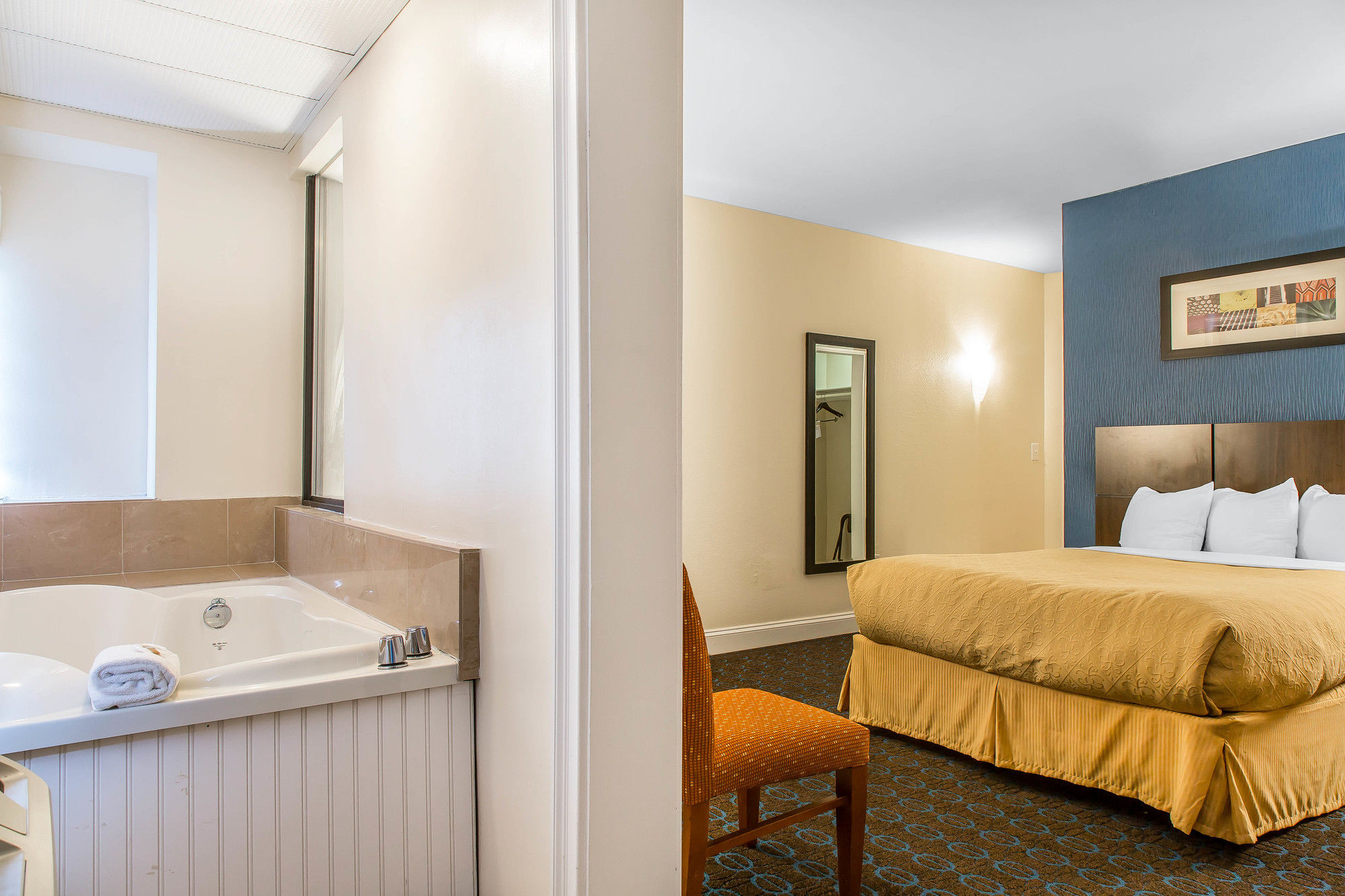 Discount Coupon for Quality Inn & Suites Middletown Newport in