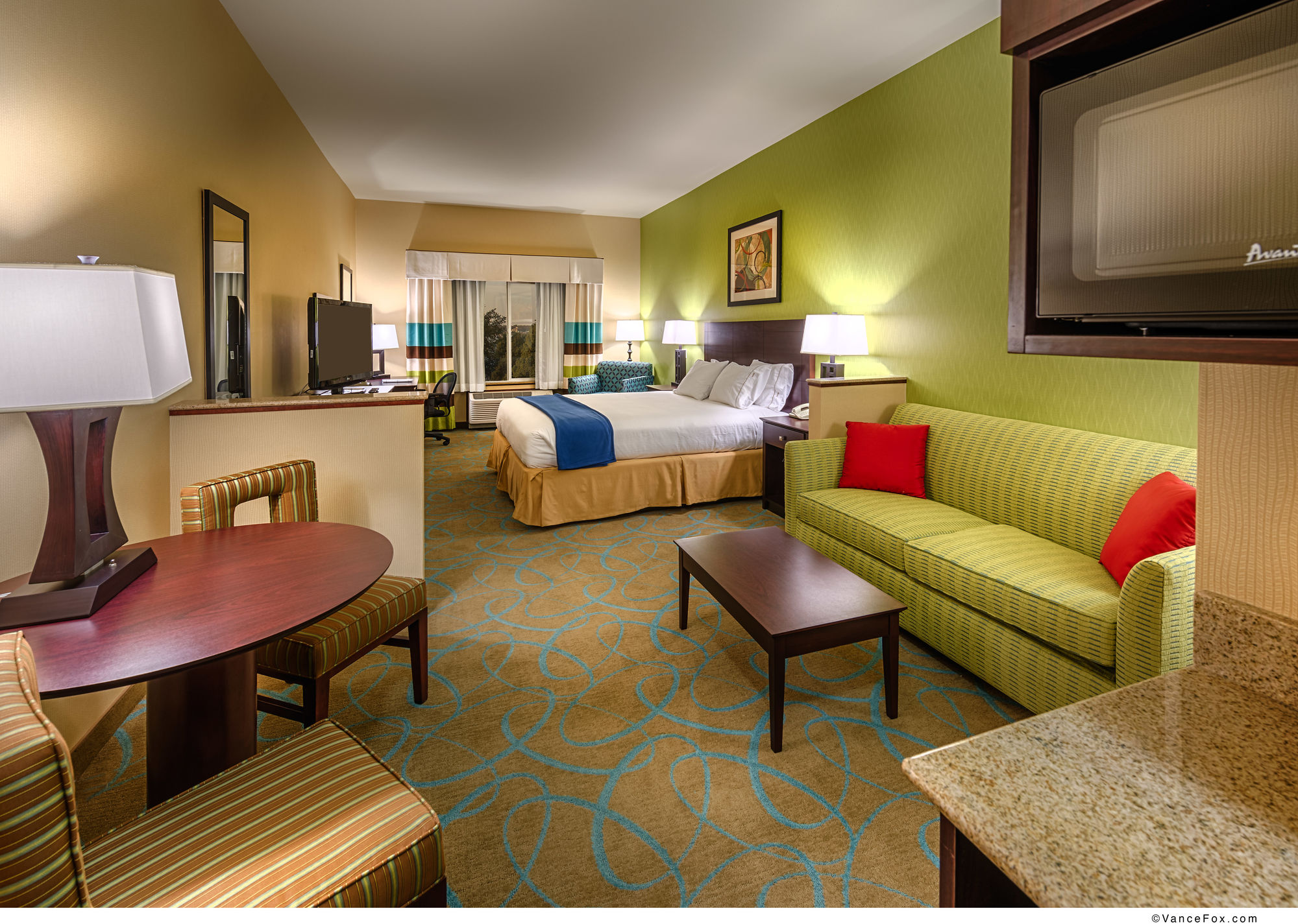 Discount Coupon for Holiday Inn Express Hotel & Suites Red BluffSouth