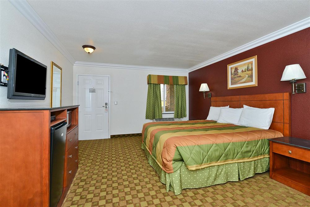 Discount Coupon for Americas Best Value Inn Adelanto Victorville in