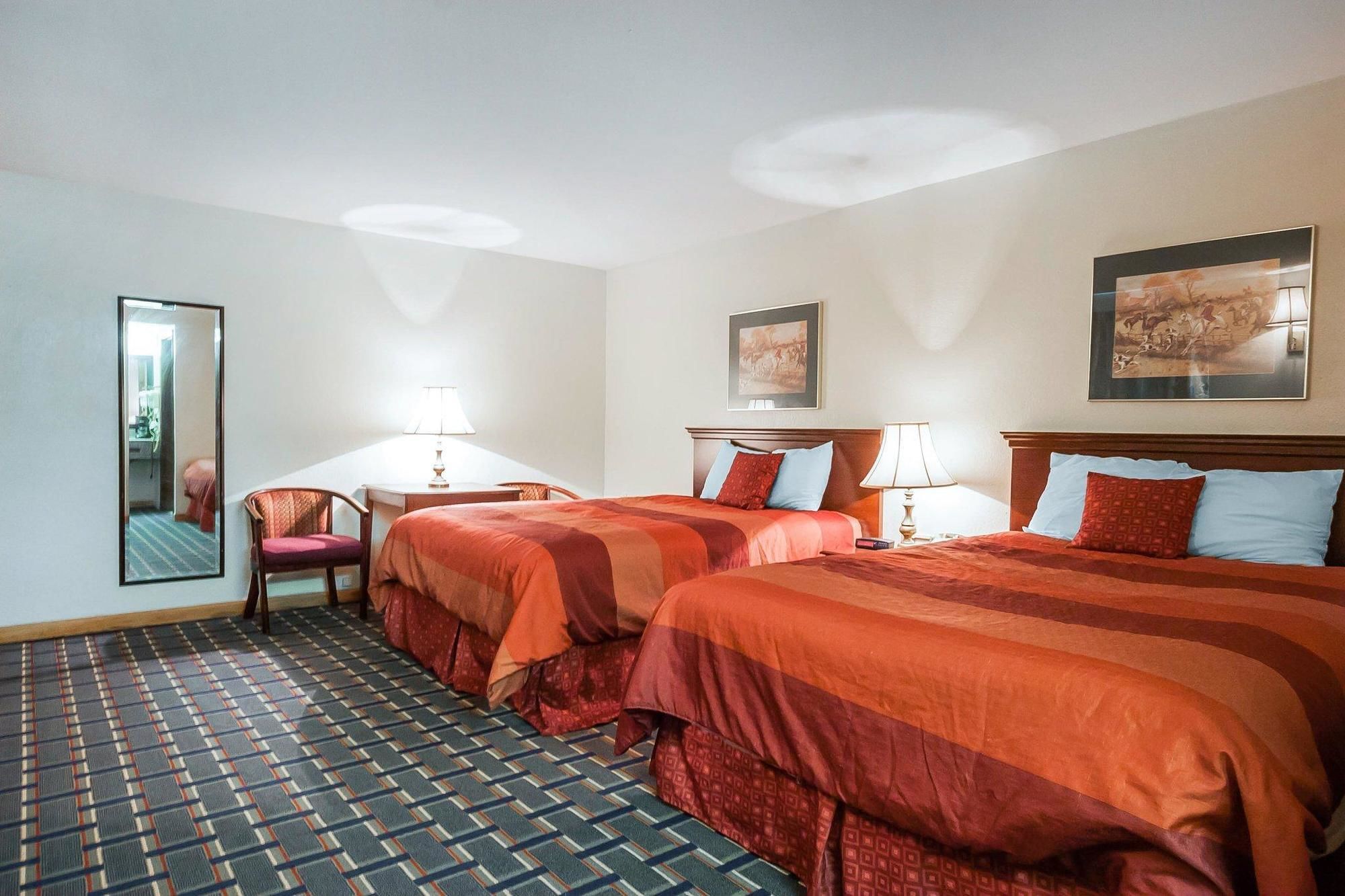 Rodeway Inn Lawrenceburg in Lawrenceburg, TN