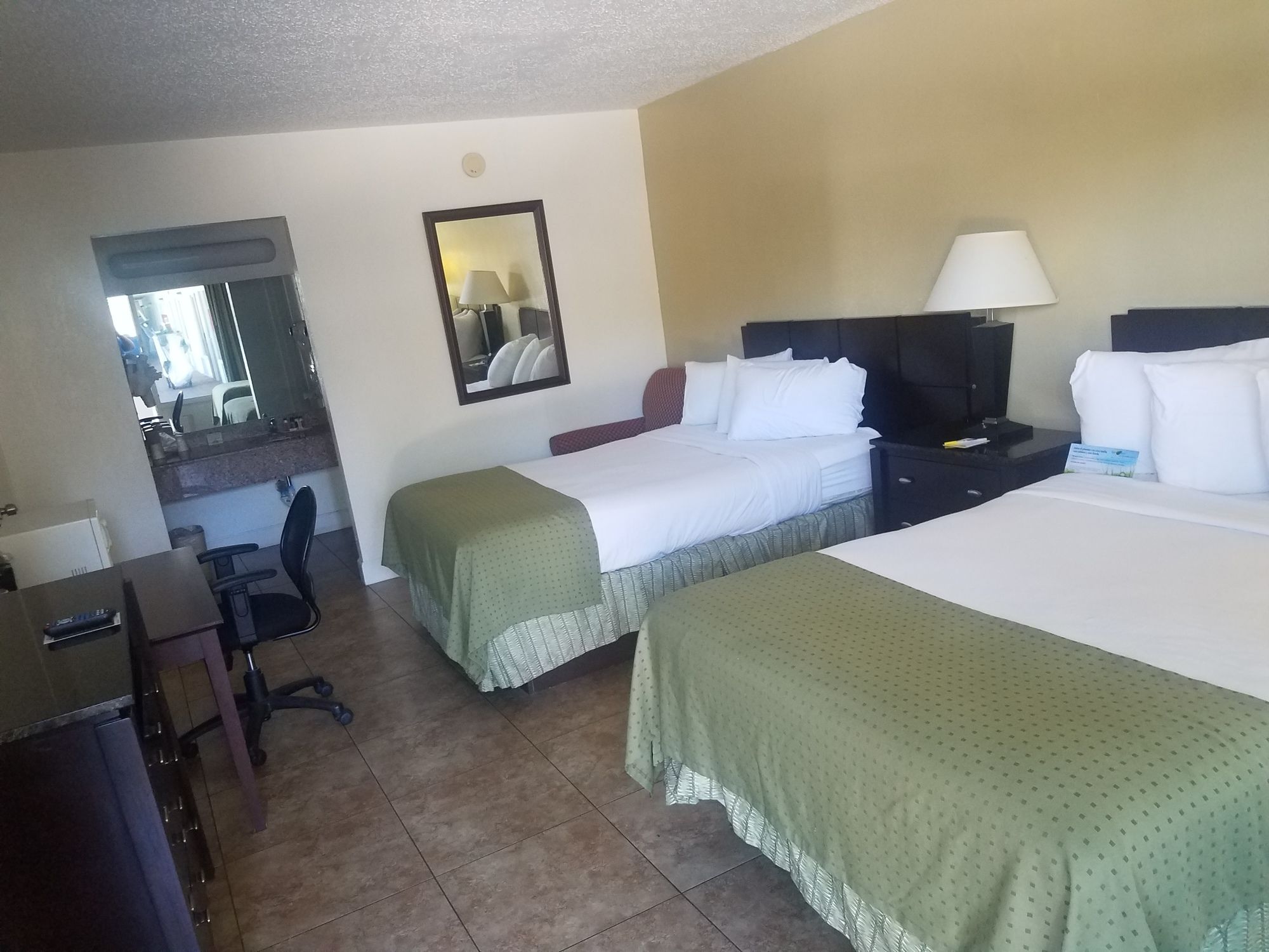 Days Inn St. Petersburg North in St Petersburg, FL