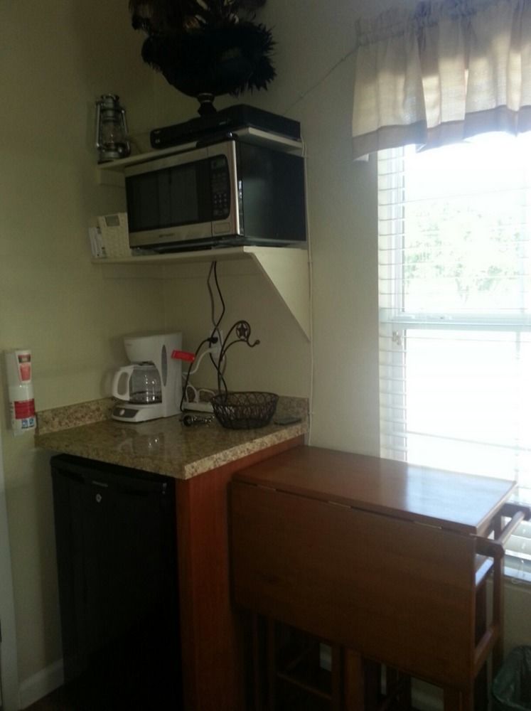 Old Irish BandB @ Patricks' Pastures Alpaca Ranch in Denton, TX