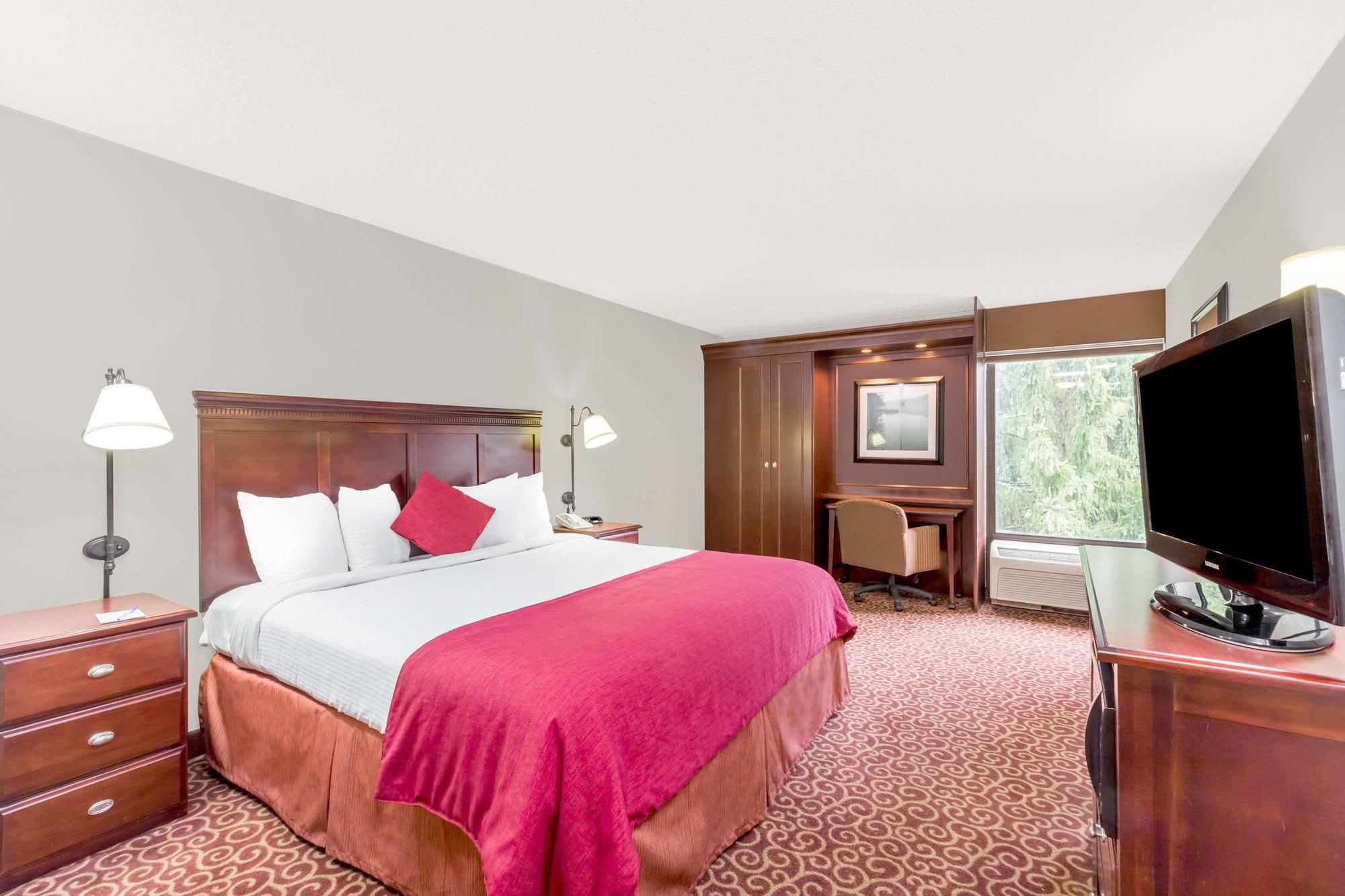 Baymont Inn & Suites Boone Near App State in Boone, NC