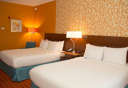 Fairfield Inn & Suites Watervliet Berrien County in Watervliet, MI