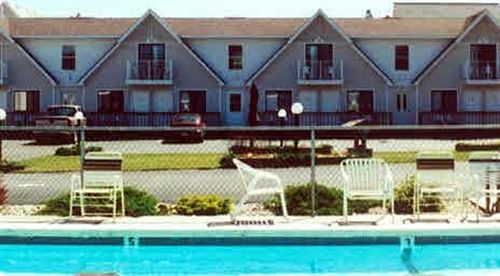 Bridge View Motel & Condo's