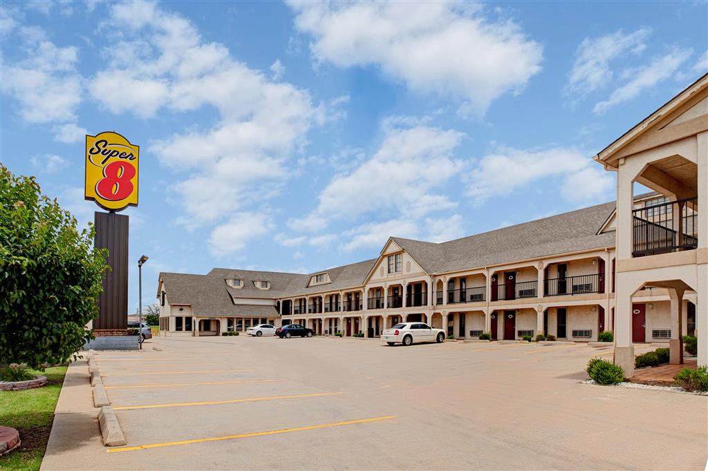 Discount Coupon for Super 8 Moore Oklahoma City Area in Moore, Oklahoma