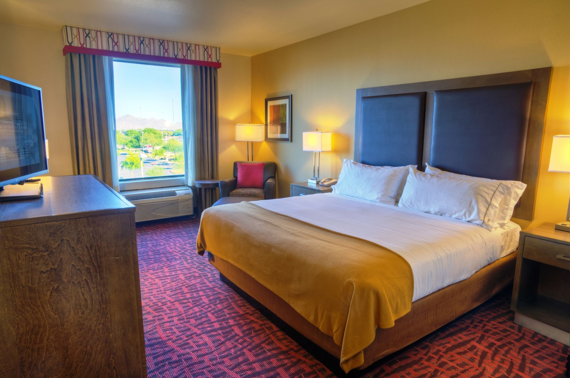 Discount Coupon for Holiday Inn Express Hotel & Suites Phoenix North