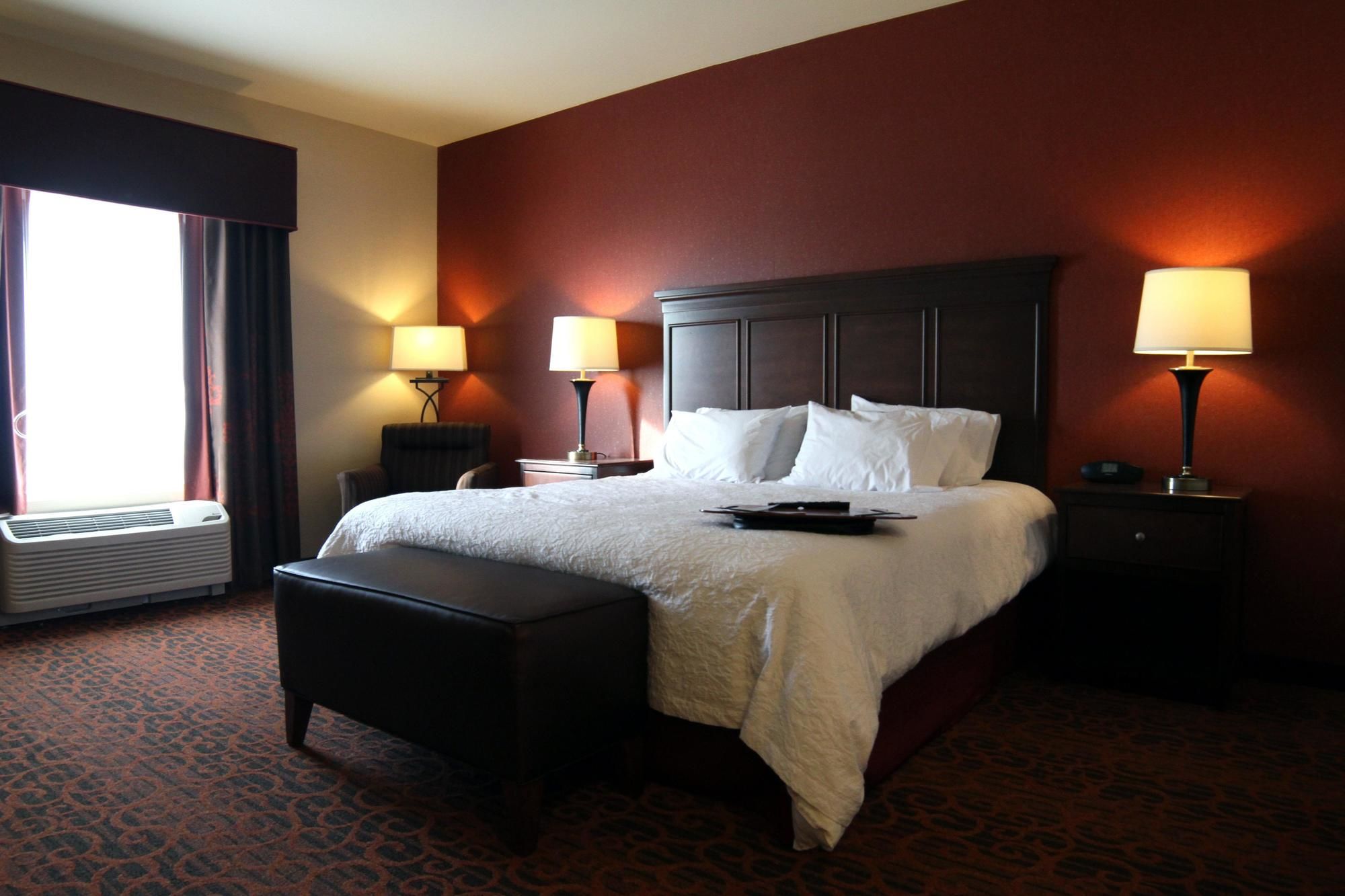 Discount Coupon for Hampton Inn & Suites Grand Forks in Grand Forks, North Dakota Save Money!