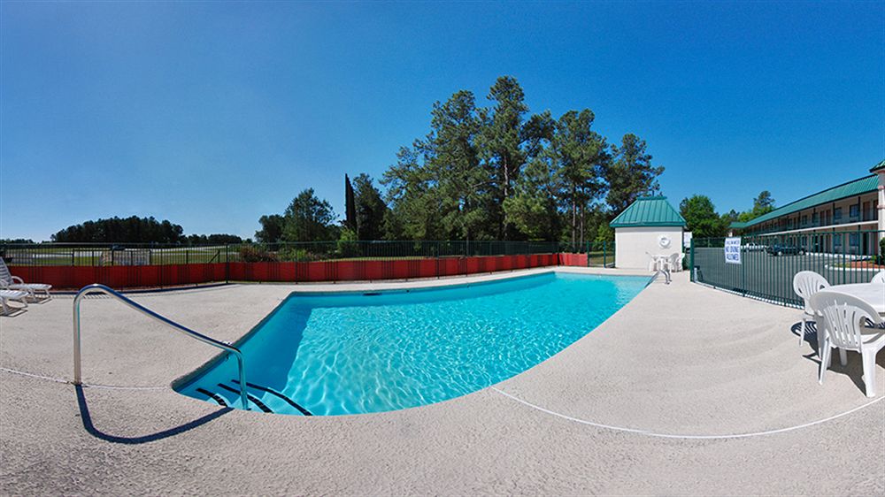 Days Inn in Summerton, SC