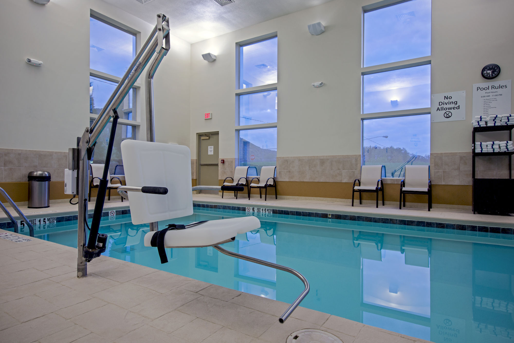 Discount Coupon for Holiday Inn Express & Suites Salamanca in Salamanca