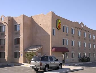Super 8 - Yuma