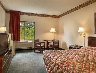 Super 8 Piedmont Greenville Area in Piedmont, SC