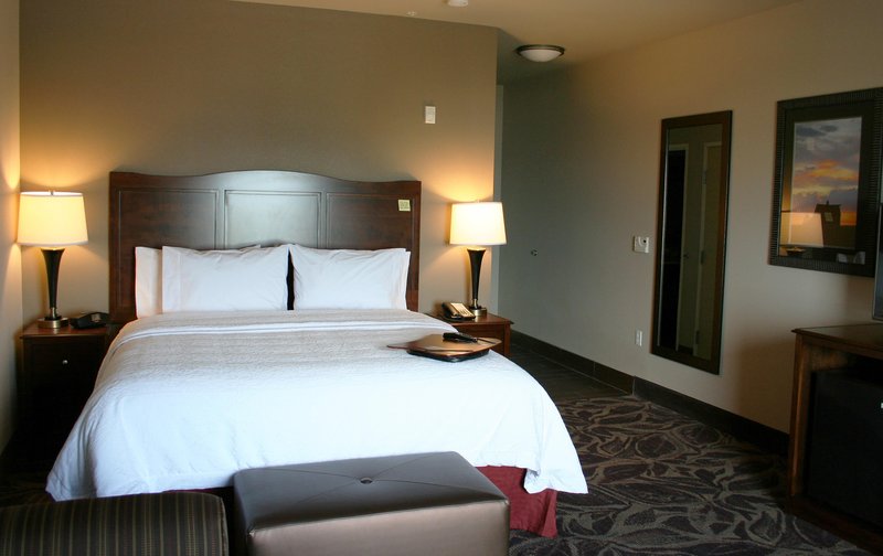 Discount Coupon for Hampton Inn Seattle Everett Downtown in Seattle, Washington Save Money!