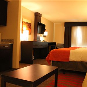 Holiday Inn Express & Suites Glasgow in Glasgow, KY