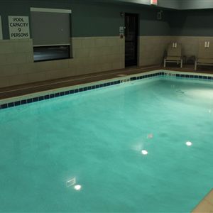 Holiday Inn Express & Suites Glasgow in Glasgow, KY