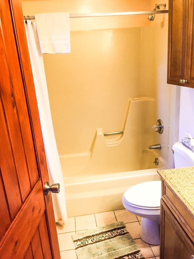 Shadow Mountain Lodge