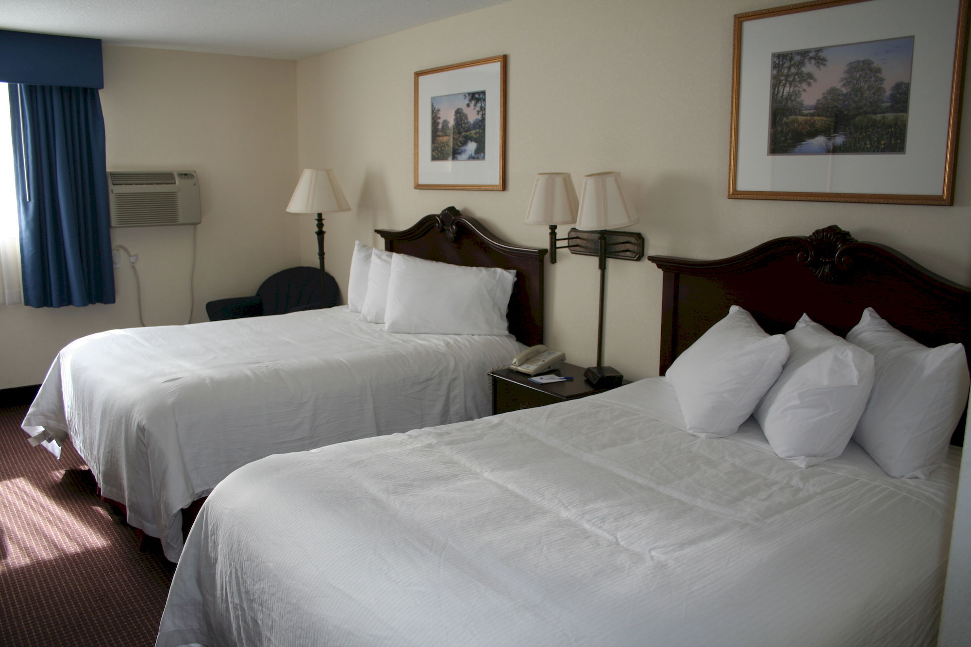 Baymont Inn & Suite Osage Beach in Osage Beach, MO