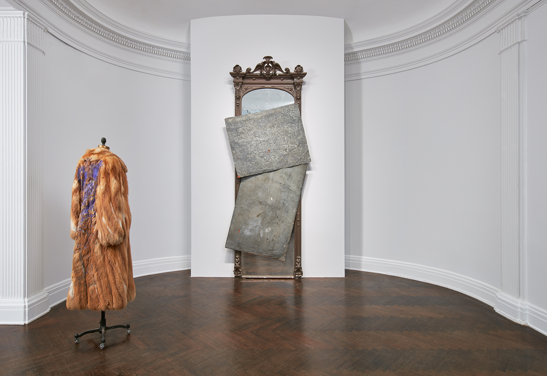 Installation view of David Hammons at Mnuchin Gallery. Courtesy Mnuchin Gallery. Art (c) David Hammons. Photo Tom Powel Imaging.