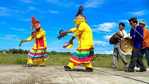 The Cotabato Sessions Film Screening and Live Performance of traditional and experimental Kulintang featuring National Heritage winner Danongan Kalanduyan and Susie Ibarra