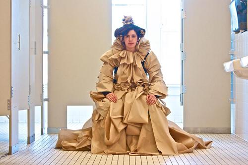 Open Studios with a canary torsi / Yanira Castro 
