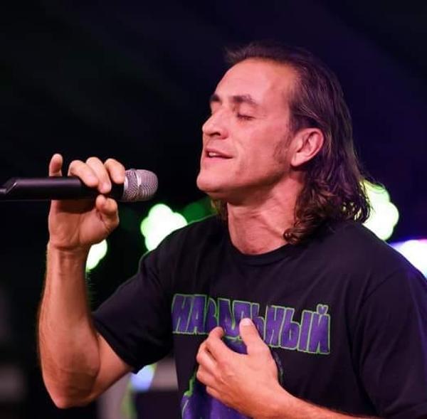 Luke Skyrocker Photo