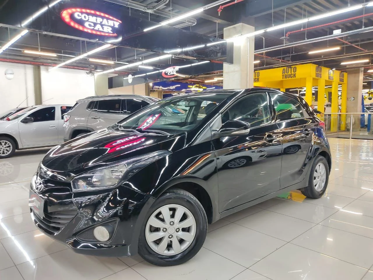 7122234_0_W_7b0bcd52f8