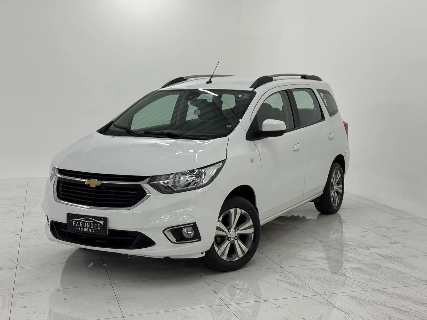 7902470_14_W_eec75c51af