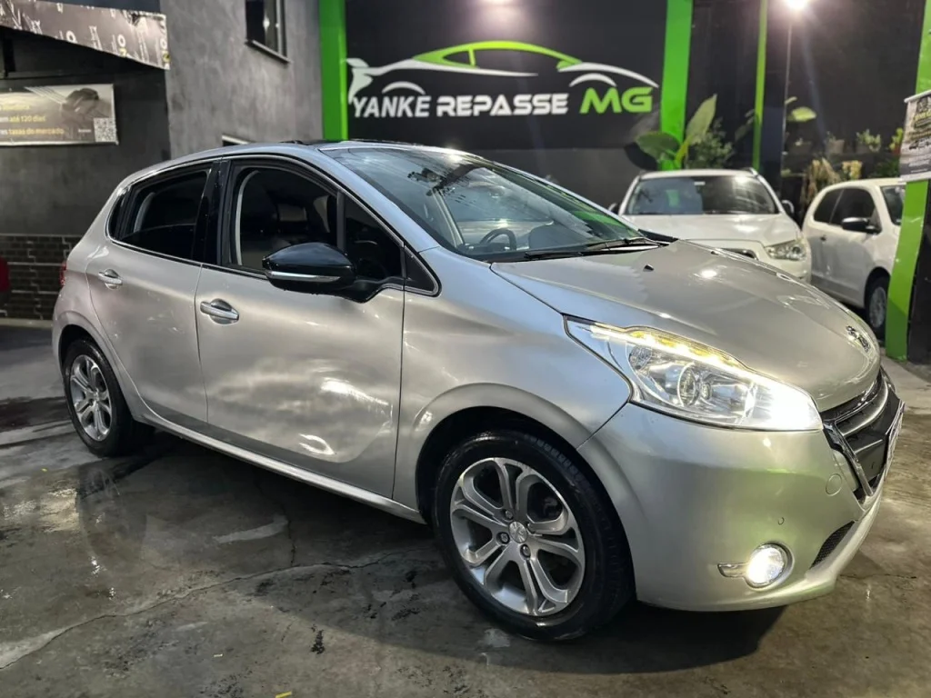 Peugeot 208 2016
