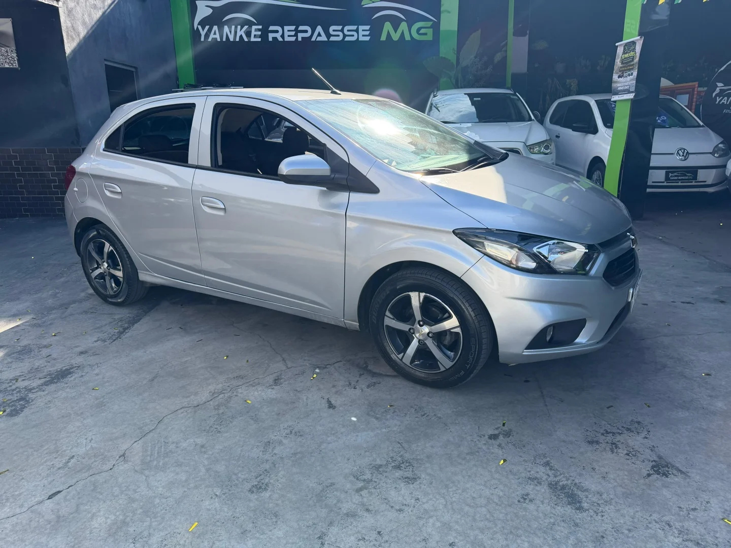 Chevrolet Onix ONIX HATCH LT 1.0 8V FlexPower 5p Mec. 2017