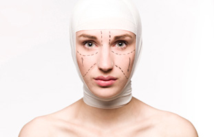 Three reasons why fall and winter are the best times for plastic surgery