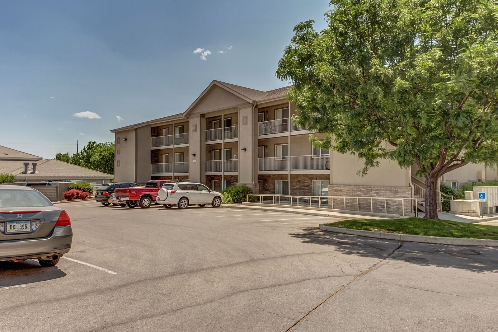 Timpanogos Gateway Condos Aspen Ridge Management