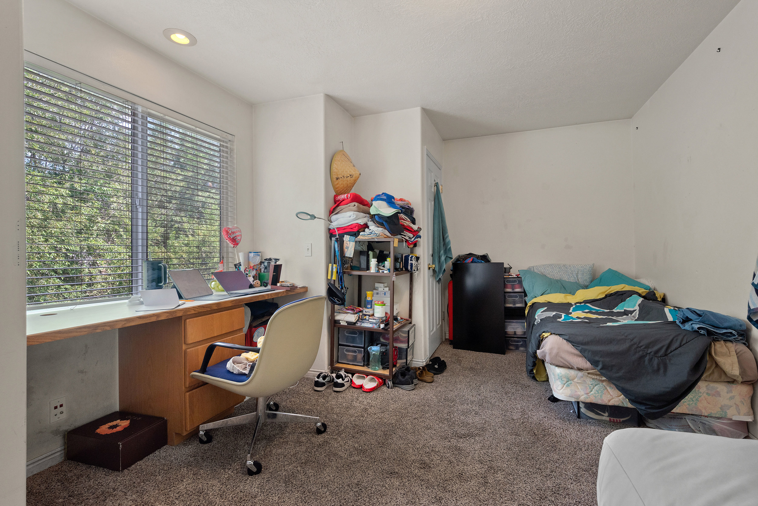 22_677-e-300-n-3-provo-ut