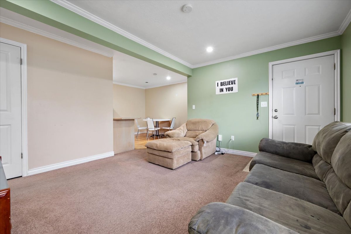 05-1541-N-Riverside-Ave-18-Provo-UT-5