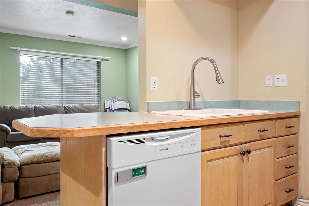 10-1541-N-Riverside-Ave-18-Provo-UT-10