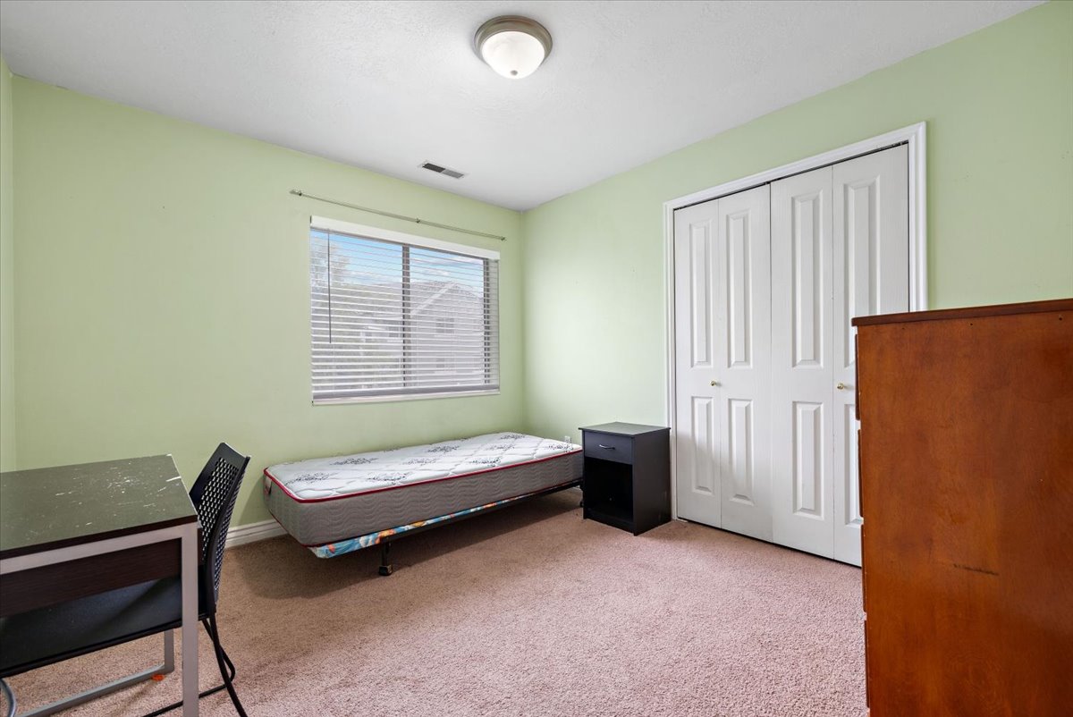 17-1541-N-Riverside-Ave-18-Provo-UT-17