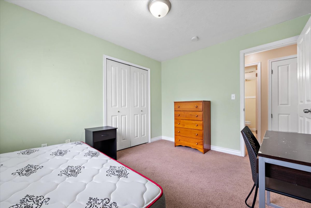 18-1541-N-Riverside-Ave-18-Provo-UT-18