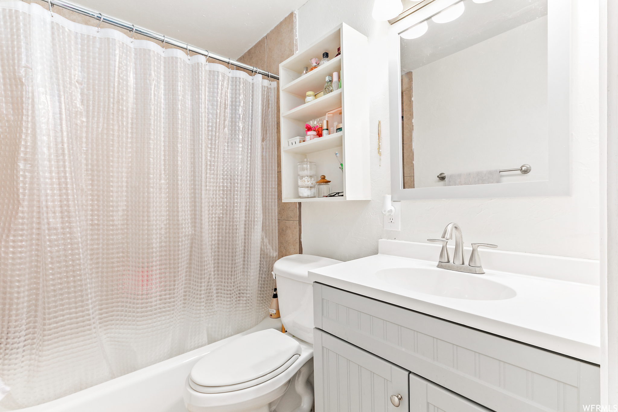 1966338_0799ead9f3dd5e45cc6ad4570aaf7b90_654a7655aaa89