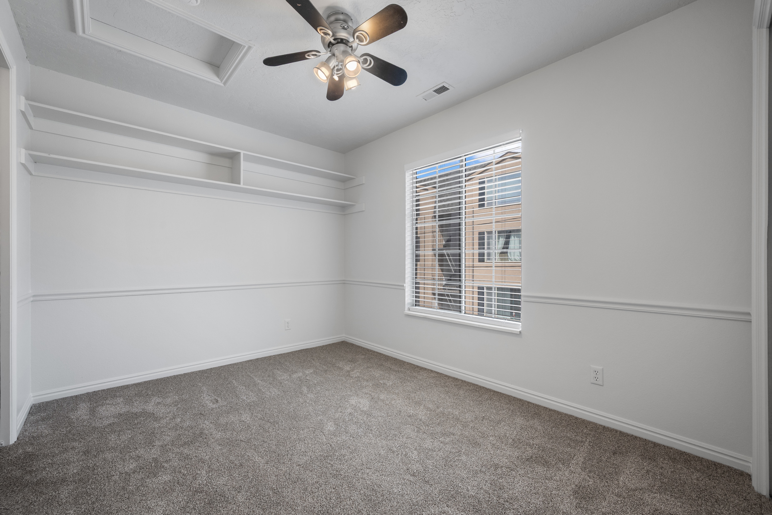 22_619-n-700-e-2-provo-ut