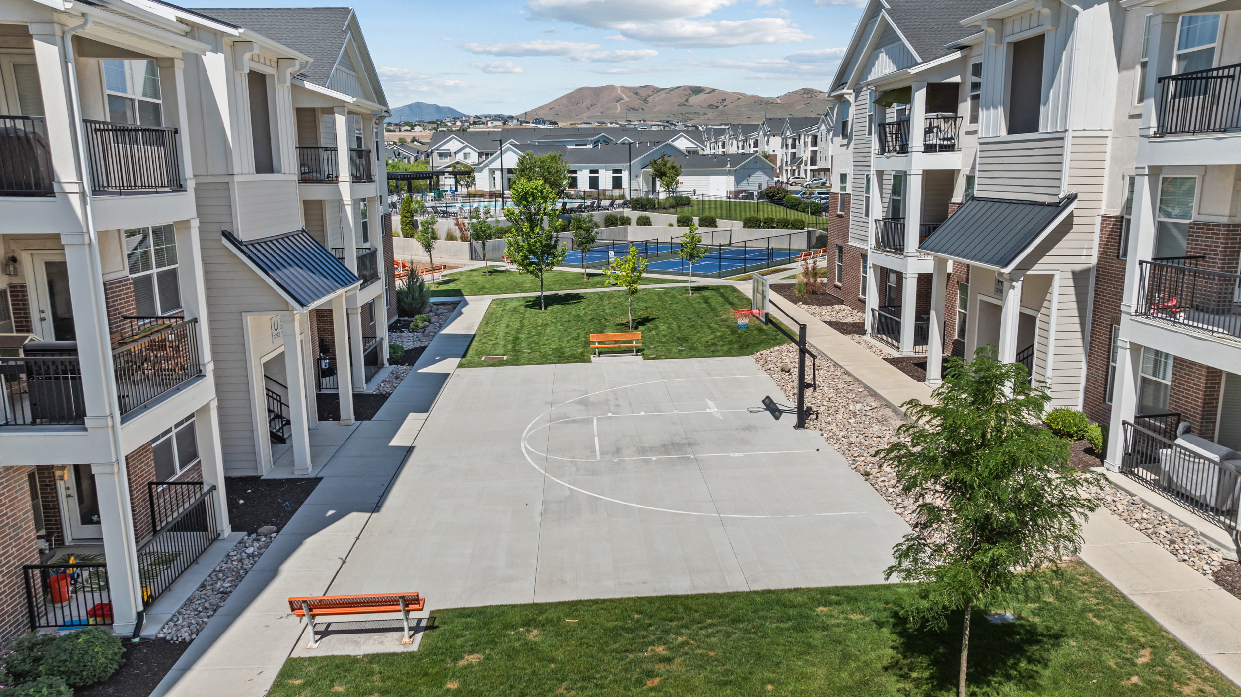 41_3765-w-1850-n-s304-lehi-ut