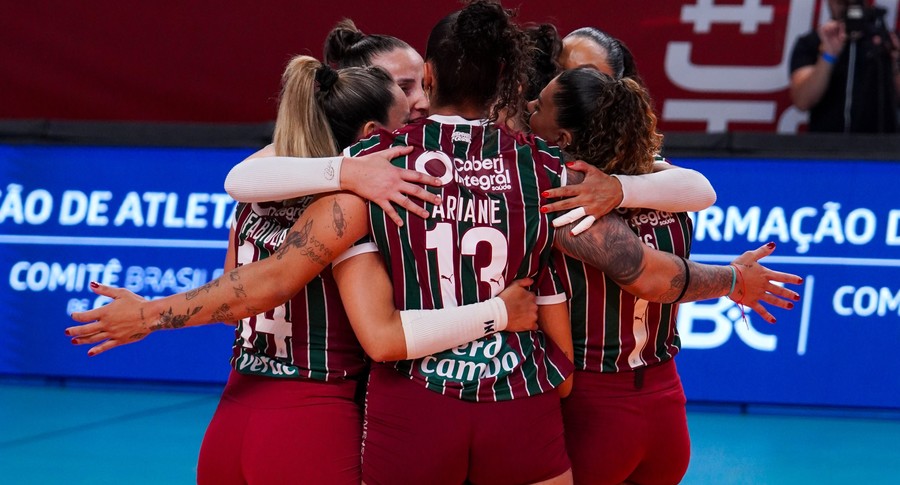  osascovoleibolclube    carol  fotografia %283%29 %281%29 banner