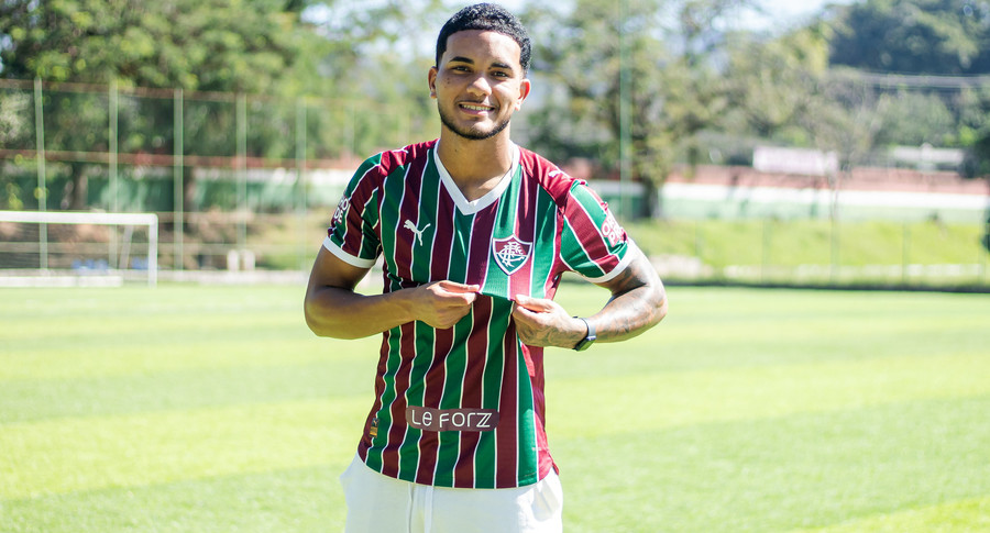 Fluminense exerce opção de compra do volante Andrey, do Sub-17