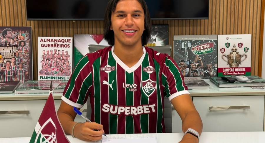 Fluminense renova contrato do lateral-direito Arthur Ryan até 2029