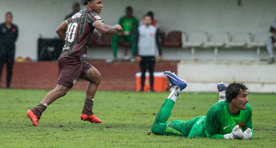 Fluminense empata com Vasco e segue único invicto no Carioca Sub-20