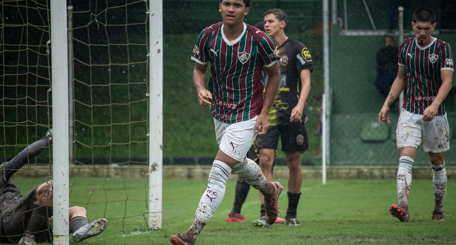 Sub-17 e Sub-15 do Fluminense vencem Petrópolis pela Copa Rio