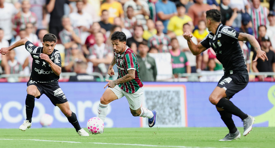 Fluminense Loses to Santos 2-1 and Drops Out of G-4