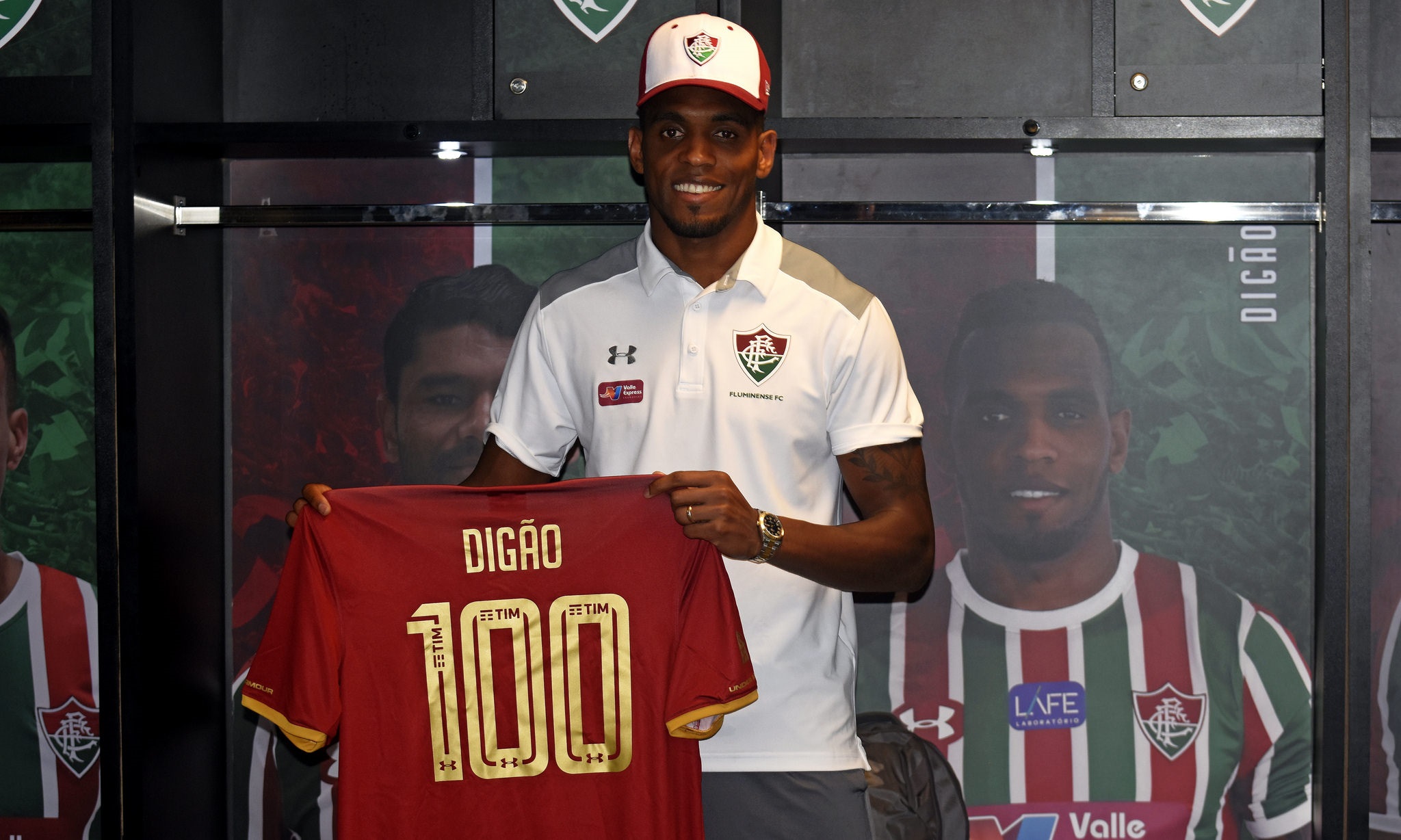 Digão comemora gol e marca de 100 jogos com a camisa Tricolor ...