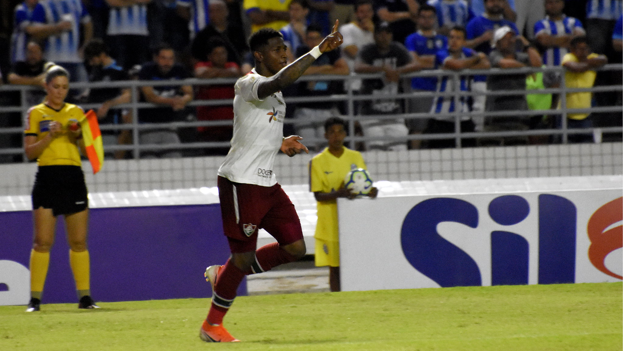 Fluminense vence o CSA fora de casa — Fluminense Football Club