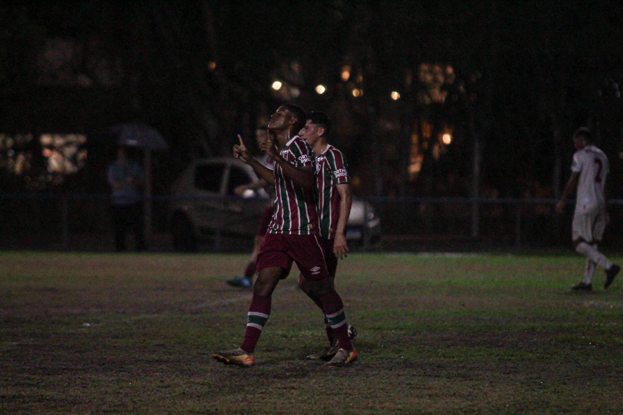Fluminense goleia o America-RJ e passa para semifinal da FIFA Referee ...
