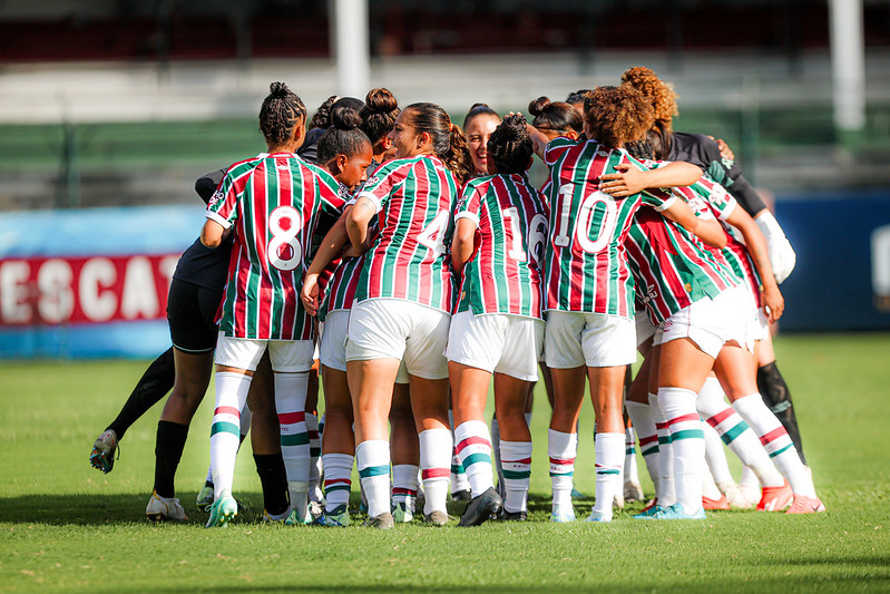 Fluminense sofre revés contra o Flamengo na estreia da Copa Rio ...