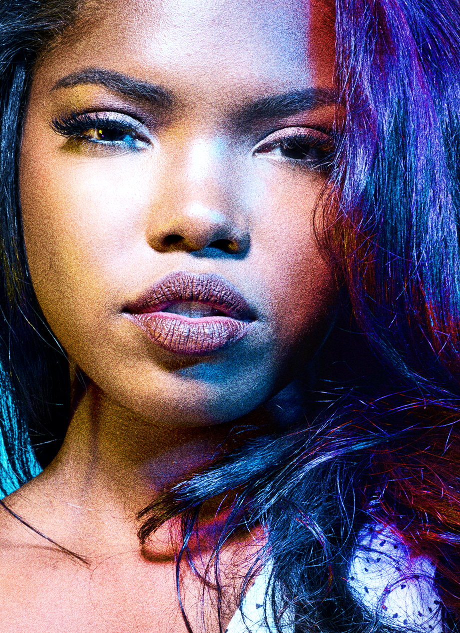 spotlight image in three sizes
